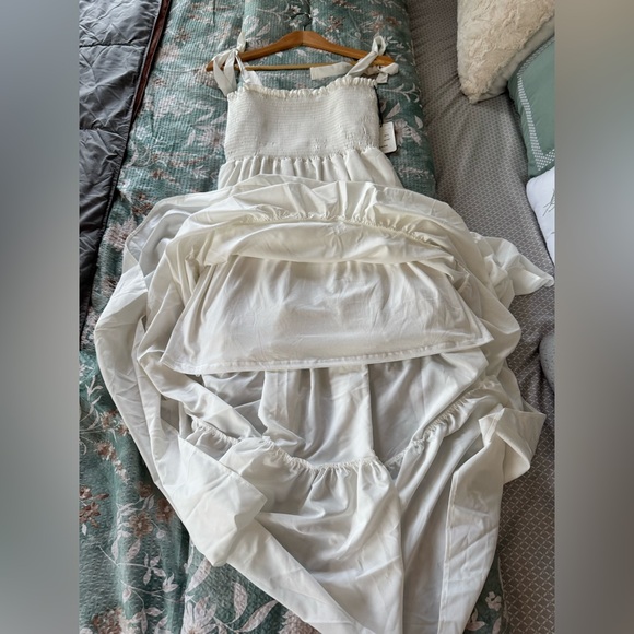 White Tiered Ruffled Elegant Maxi Dress - Picture 10 of 16